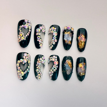 Black Rhinestone Heart Press-On Nails – Gold Foil
