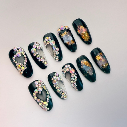 Black Rhinestone Heart Press-On Nails – Gold Foil