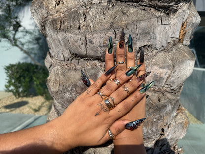 Gothic 3D Spider And Black Web Design Stiletto Press On Nails| Green Ombre Halloween Nail Art Set