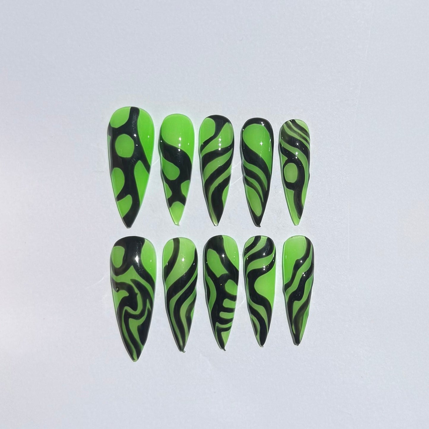 Neon Green & Black Swirl Stiletto Press-On Nails – Graphic Gloss Set