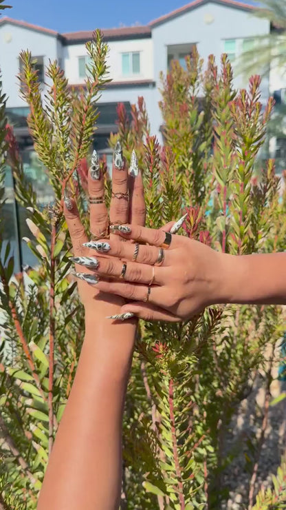 Silver Chrome Stiletto Press-On Nails – 3D Gray Snake Eye & Diamond Accents