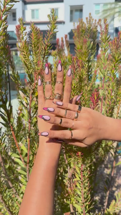 Pop Art Comic Stiletto Press-On Nails – Retro Orange Pink Black Detail Set